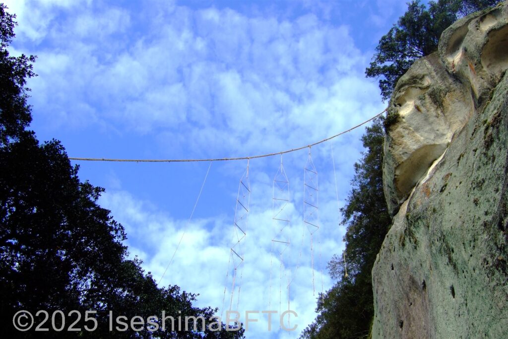 花の窟神社