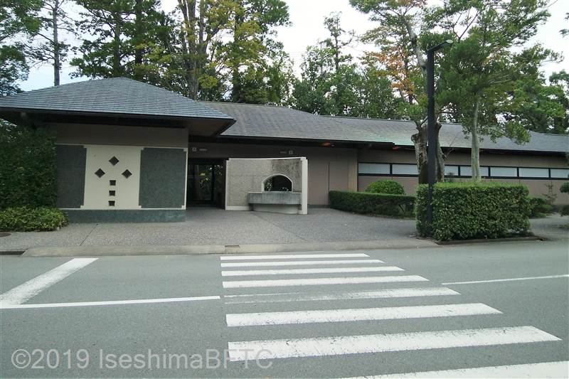外宮表参道入口トイレ棟外観
