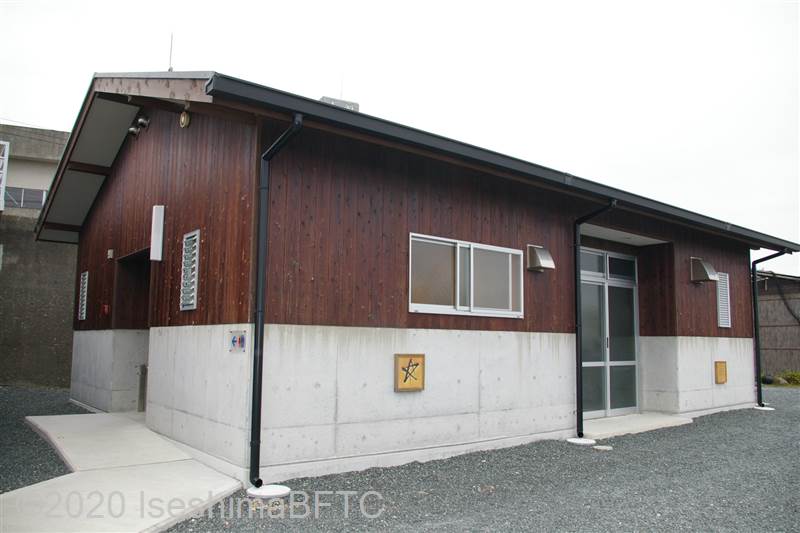 海女小屋　相差かまどトイレ棟外観