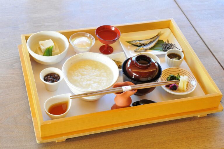 伊勢せきや本店あそらの茶屋人気メニューの朝がゆ