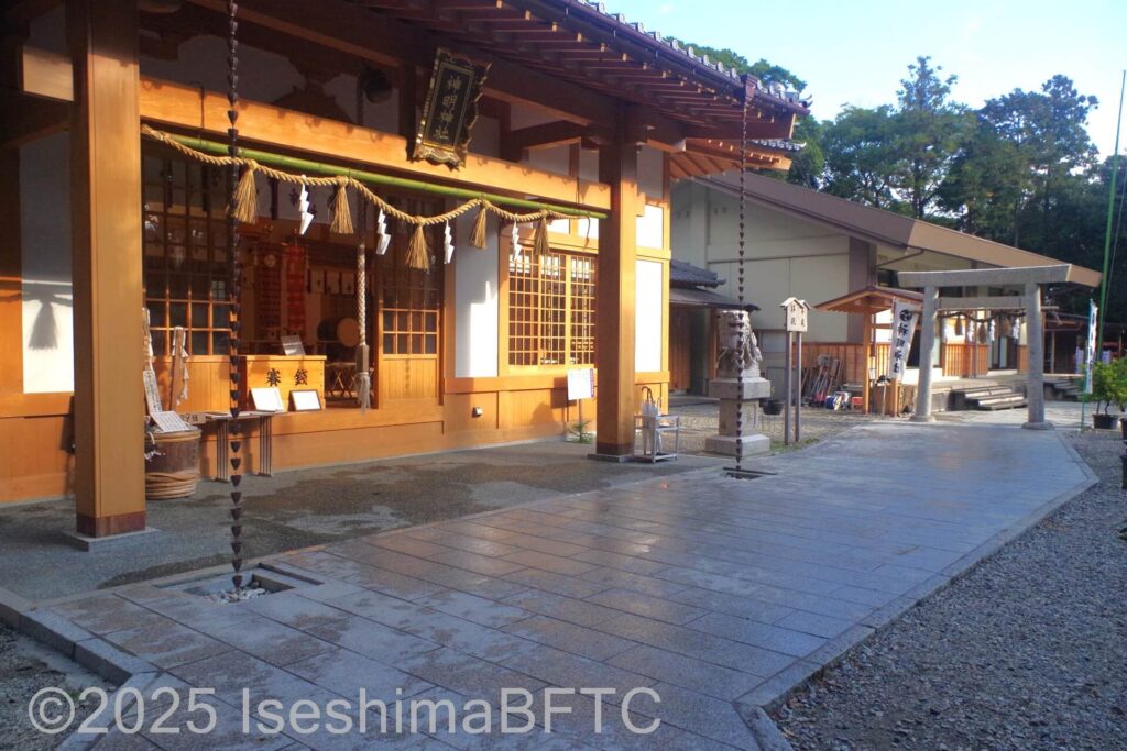 本殿への参道