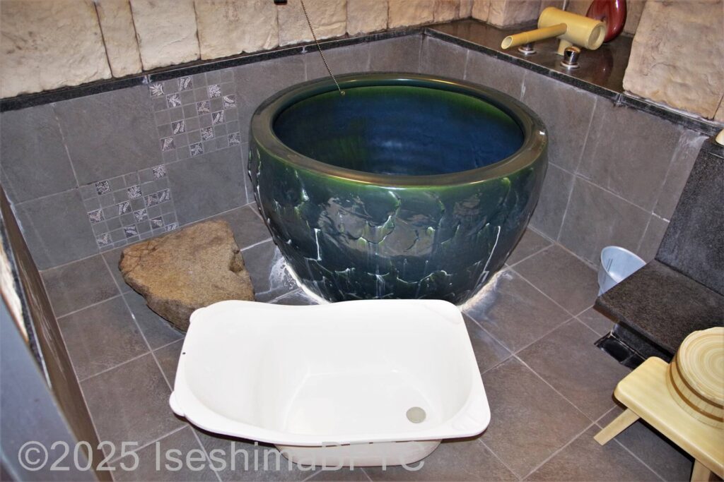 家族風呂（陶器の湯）