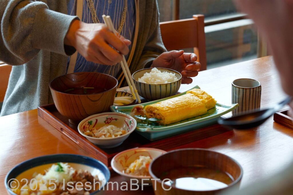 かまど炊きのごはんを使った定食