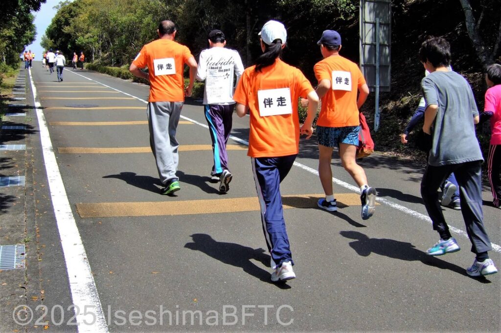 コース途中の急な坂のようす