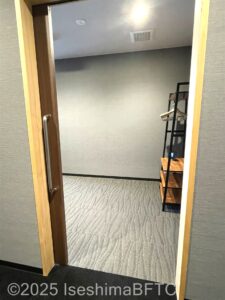 特別和洋室　入口