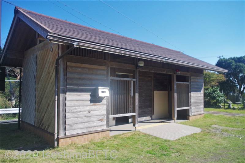 椿公園トイレ棟外観