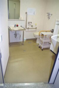 いせトピア2階車いす対応トイレ入口