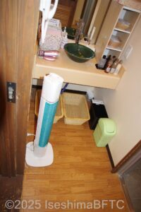 陶器の湯　脱衣所