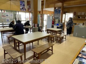 管理棟内のようす