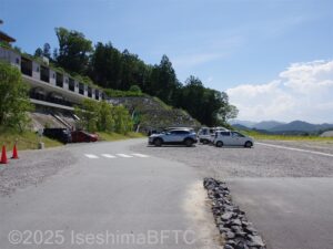 旅籠ヴィソンの駐車場