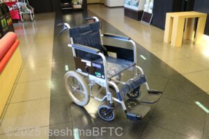 貸し出し用車いす