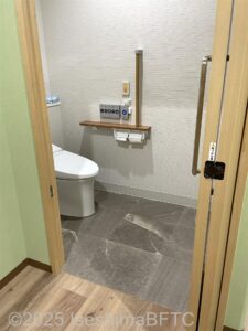 会議室前トイレ入口