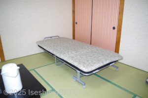 簡易ベッド