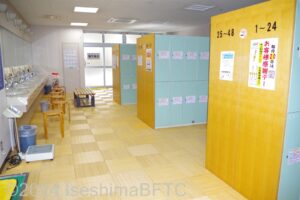 洋風風呂　脱衣所