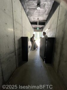 4.通路の先のゲート