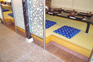団体用食事会場の小上がり
