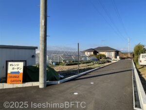 建物への道路