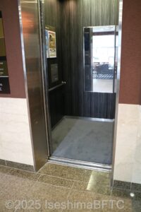 扉が開いたところ