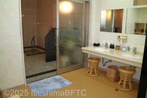 男性用大浴場 浴室入口