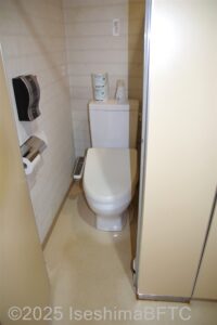 女子トイレ洋式トイレのようす