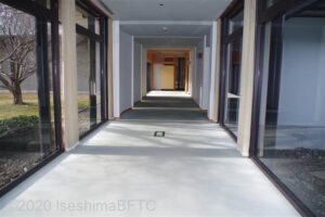 館内通路のようす