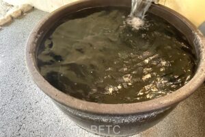 「風雅の湯」浴槽のようす