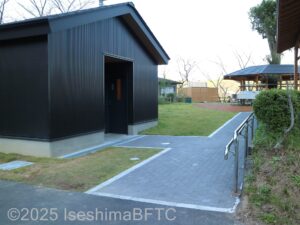 キャンプ広場の通路