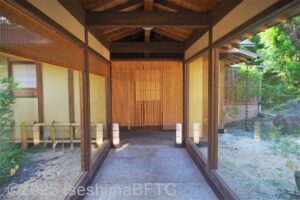 貸切風呂2室がある建物入口