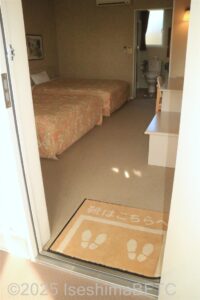 バリアフリールーム入口　