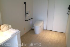609号室　便器まわりのようす