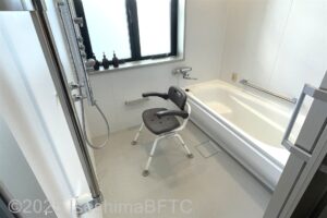 809号室　浴室のようす