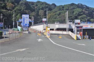 屋上駐車場入口