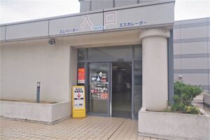 屋上から館内への入口