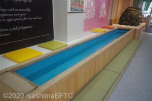 「夫婦岩ミュージアム」の足湯