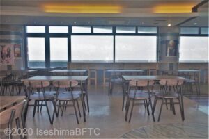 「まぐろ神社」店内のようす