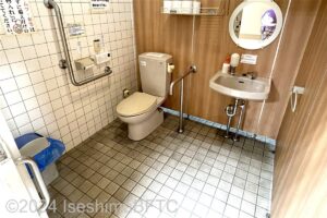 岩戸屋1階車いす対応トイレ　内部