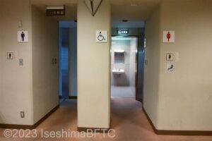 ハートプラザみその多目的ホール　トイレ入口