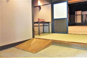 大忍者劇場　入口のスロープ