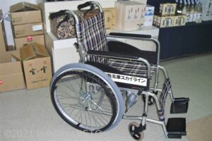 貸出用車いす。自走式が1台あり。