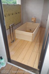 328号室　露天風呂入口