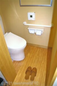 スタンダードツイン（バスなし）　トイレのようす