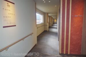 客室前廊下のようす