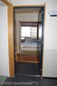 露天風呂付き和洋室入口