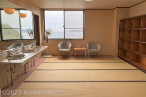 男性用大浴場　脱衣所