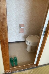 男性用脱衣所　トイレ