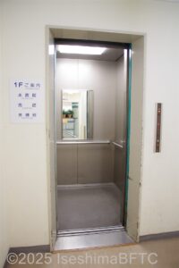 館内エレベーター