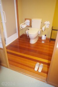 209号室　洗面・トイレ入口