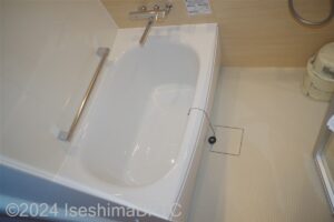 506号室　浴槽のようす
