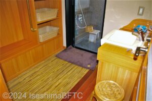 貸切風呂「巌（いわお）」脱衣所