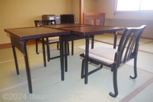 個室宴会場「ひわだ」テーブルのようす